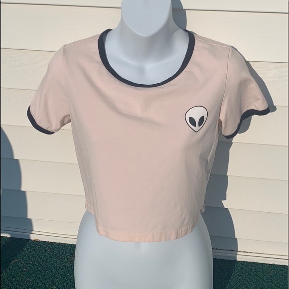 Tops - Alien crop top